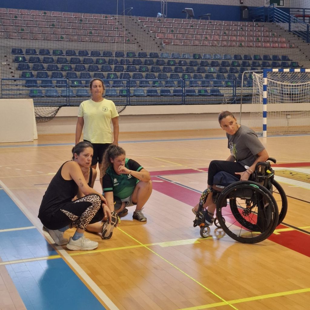 Alumnos en prácticas del curso de slalom